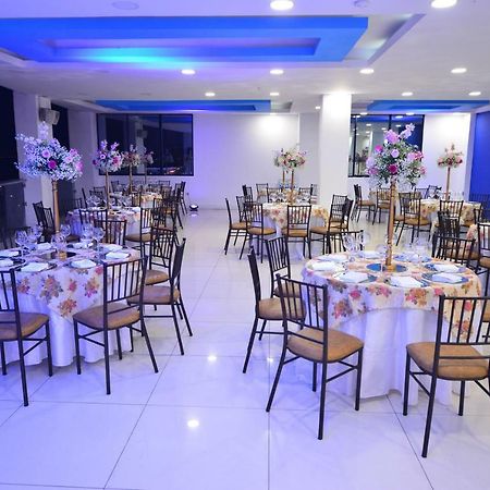 Hotel - Centro Comercial Punta Del Mar Salinas (Santa Elena) Εξωτερικό φωτογραφία