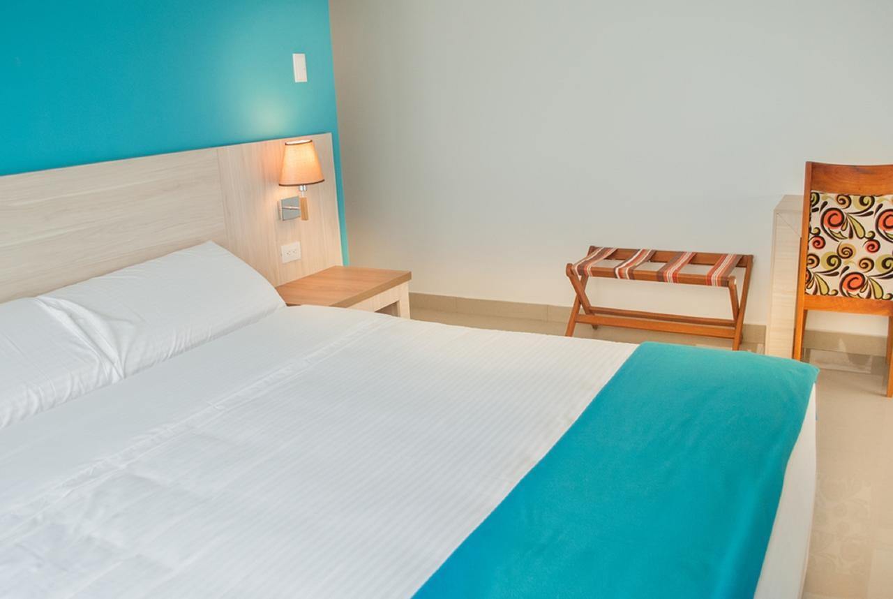 Hotel - Centro Comercial Punta Del Mar Salinas (Santa Elena) Δωμάτιο φωτογραφία