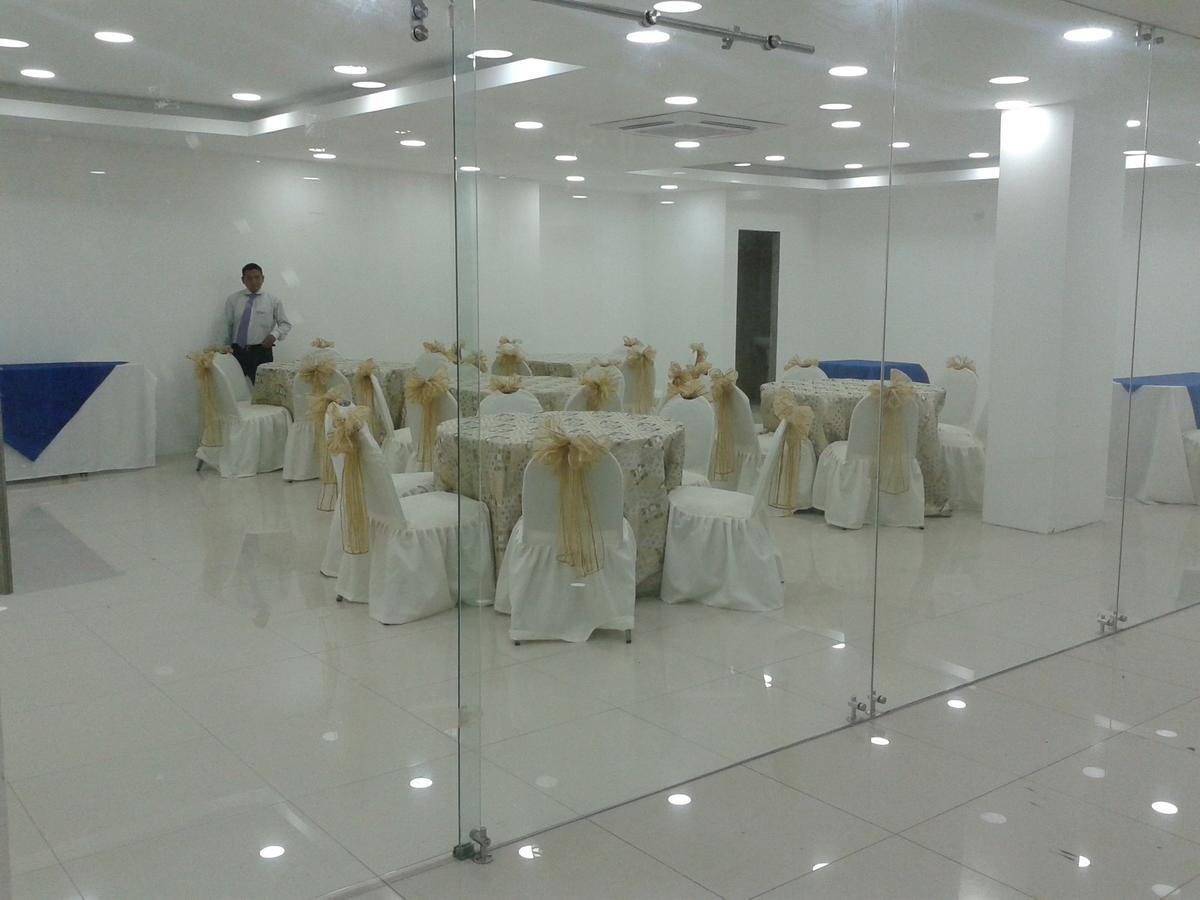 Hotel - Centro Comercial Punta Del Mar Salinas (Santa Elena) Εξωτερικό φωτογραφία